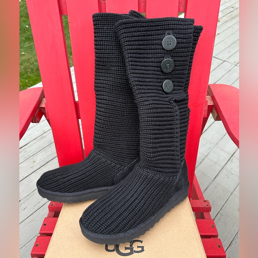 UGG Classic Cardy Foldover Black Boots